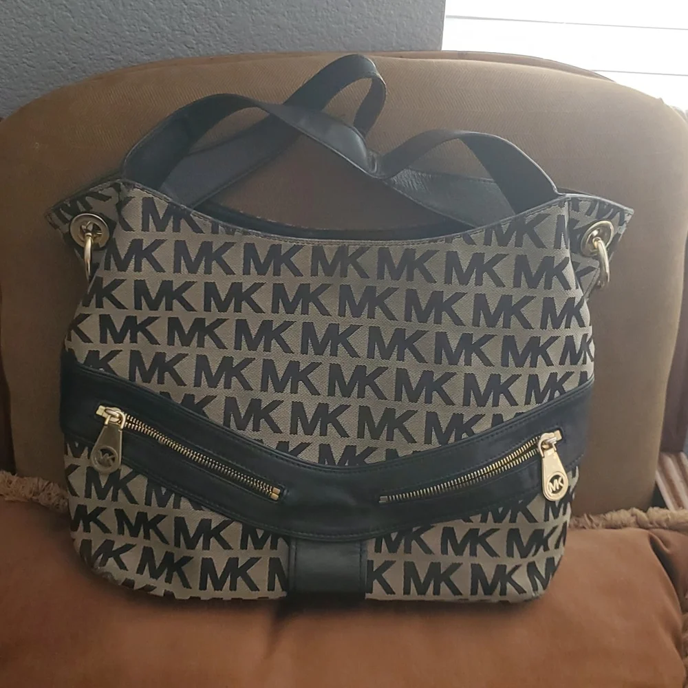 MK MICHAEL KORS PURSE